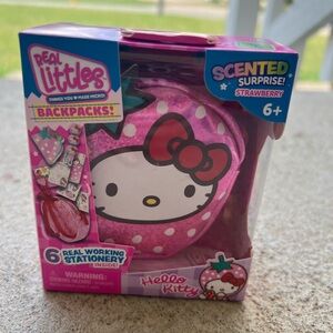 Hello Kitty Pink‎ scented mini Backpack with Stationery new in box